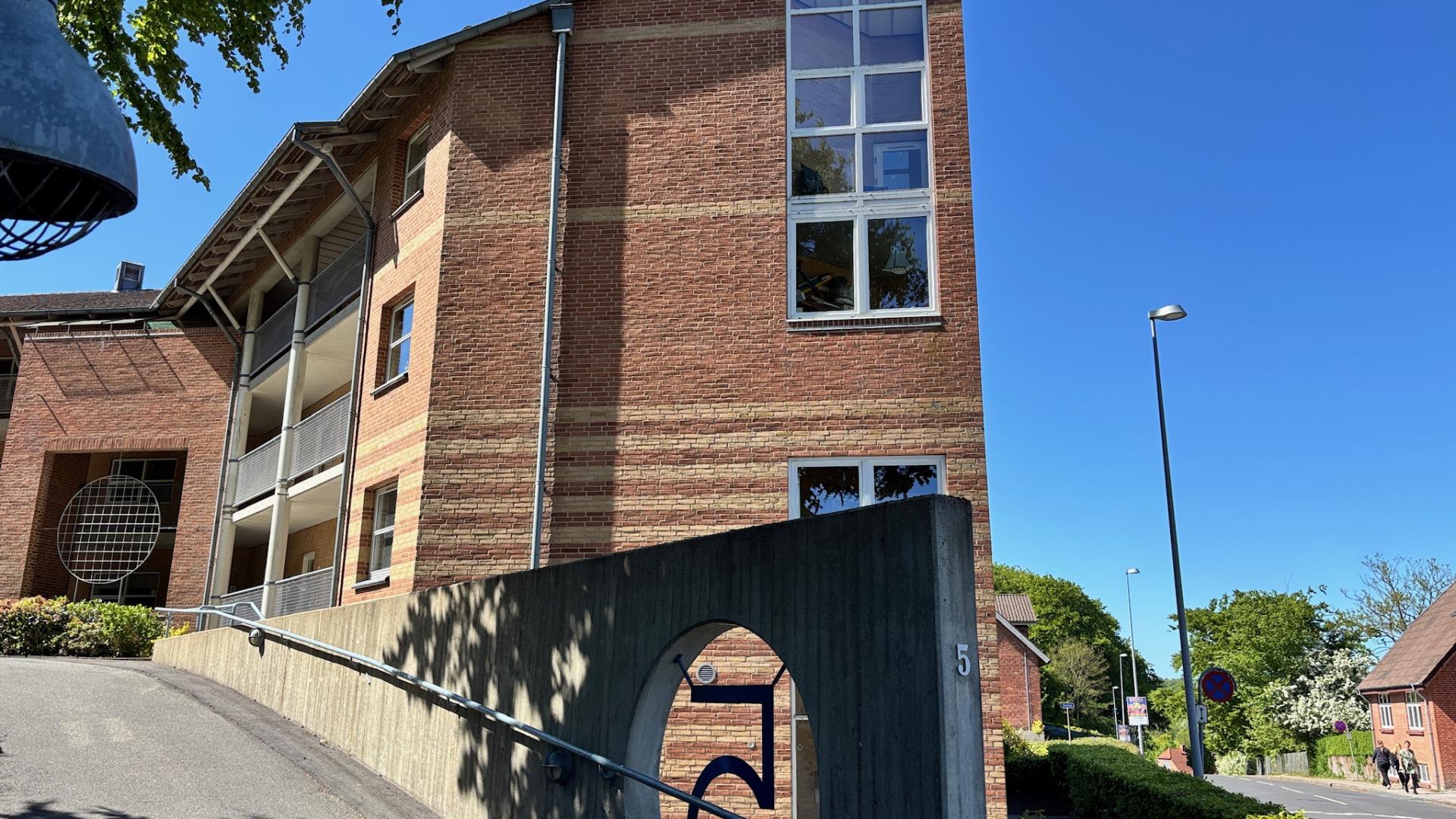 department-image-3
